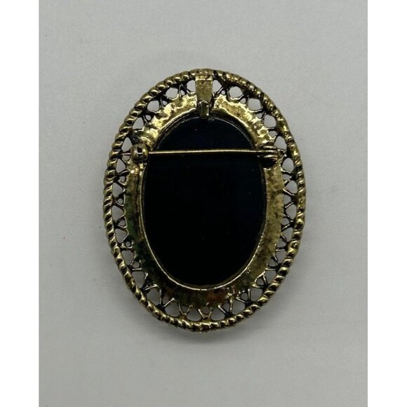 Vintage Cameo Brooch Black & Gold Oval Victorian Style Pin 2 inches - Picture 8 of 9